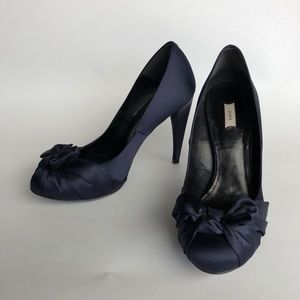 Zara Navy Satin Pumps with Bow detail SZ 38